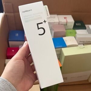 Numbuzin 5+ Vitamin Boosting Essential Toner